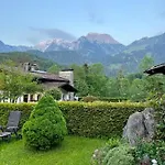 Hochfeld 3*