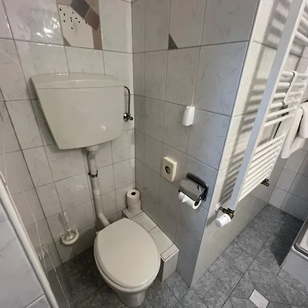Hochfeld 3*