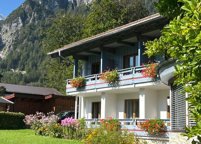 Hochfeld 3*