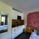 Hochfeld 3*